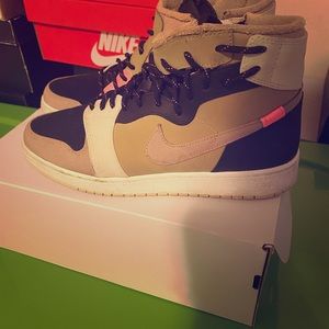 Woman Jordan 1
